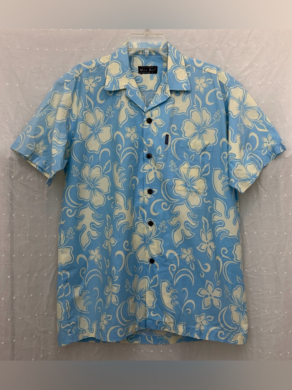 Max Boy Blue Hawaiian Button Down Men’s Shirt Size Large